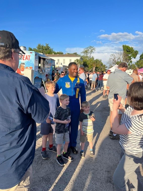 In addition to seeing their show, the public had a rare opportunity to interact with the Blue Angels pilots on the ground at the airshow afterparty. Many thanks to the Blue Angels for spending time with their fans!